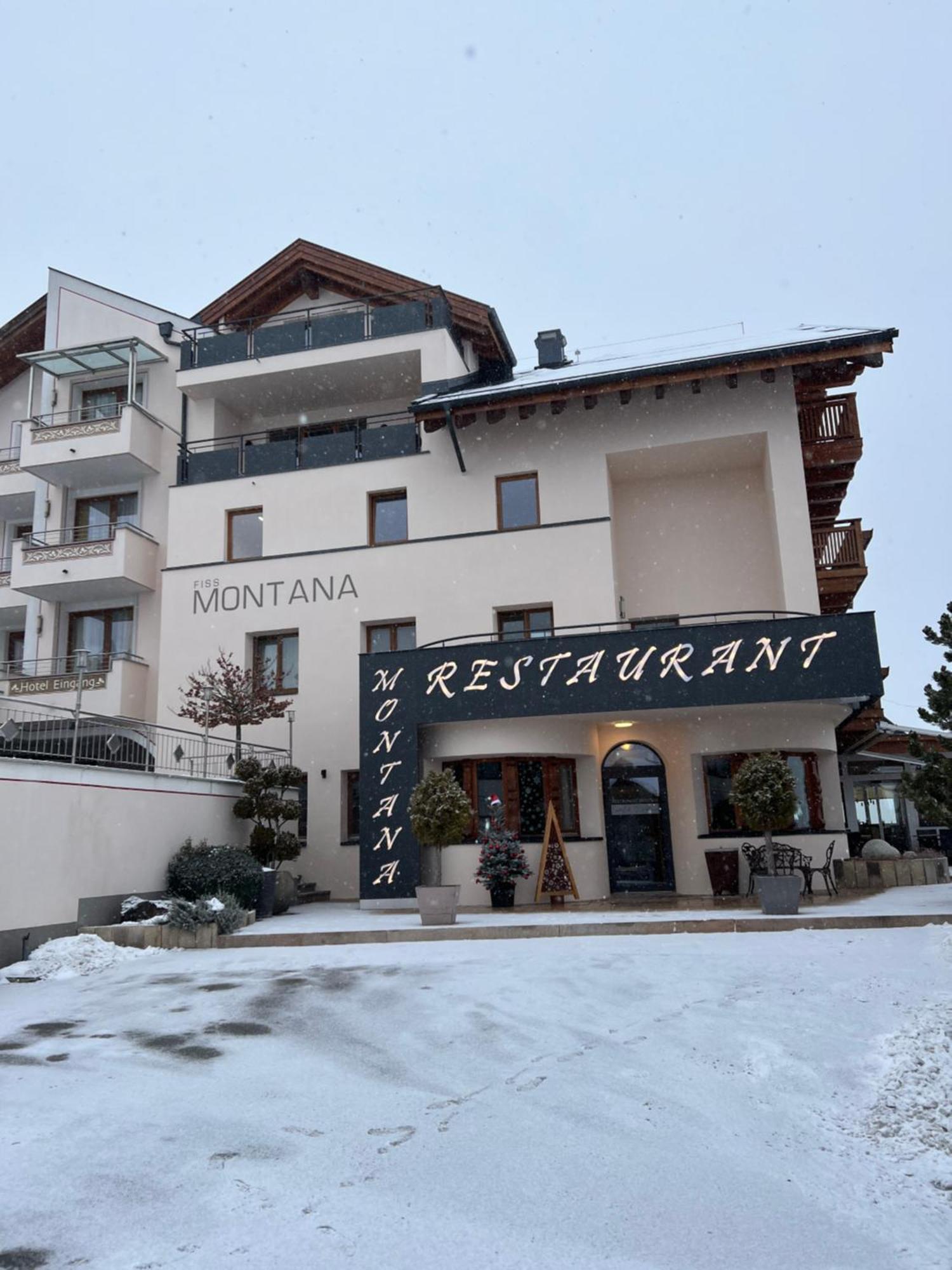 Hotel Montana フィス エクステリア 写真