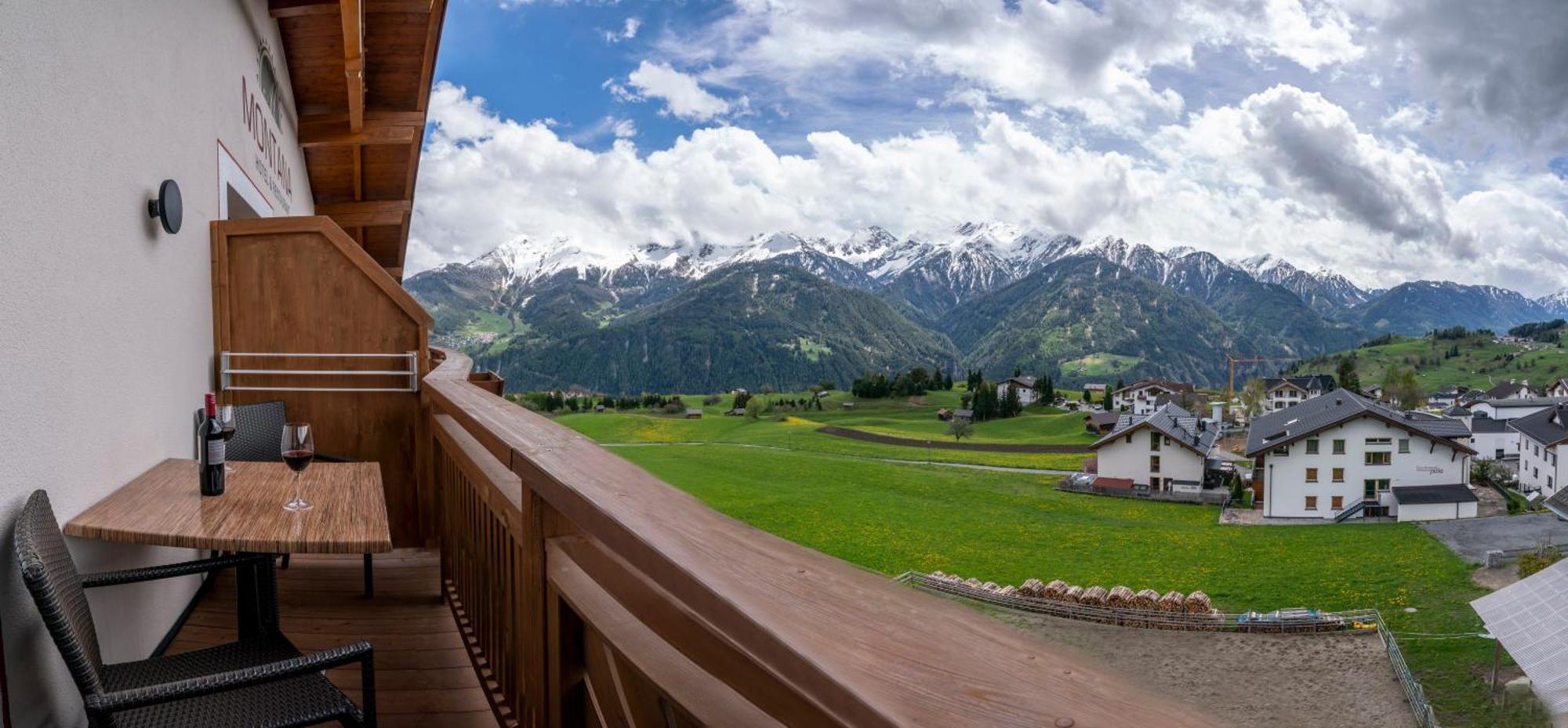 Hotel Montana フィス エクステリア 写真